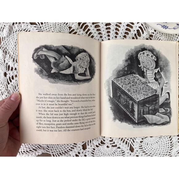 Rare 1945 Pandora Children's Book: Erika Weihs Illustrations, Vintage Nursery - Picture 6 of 8